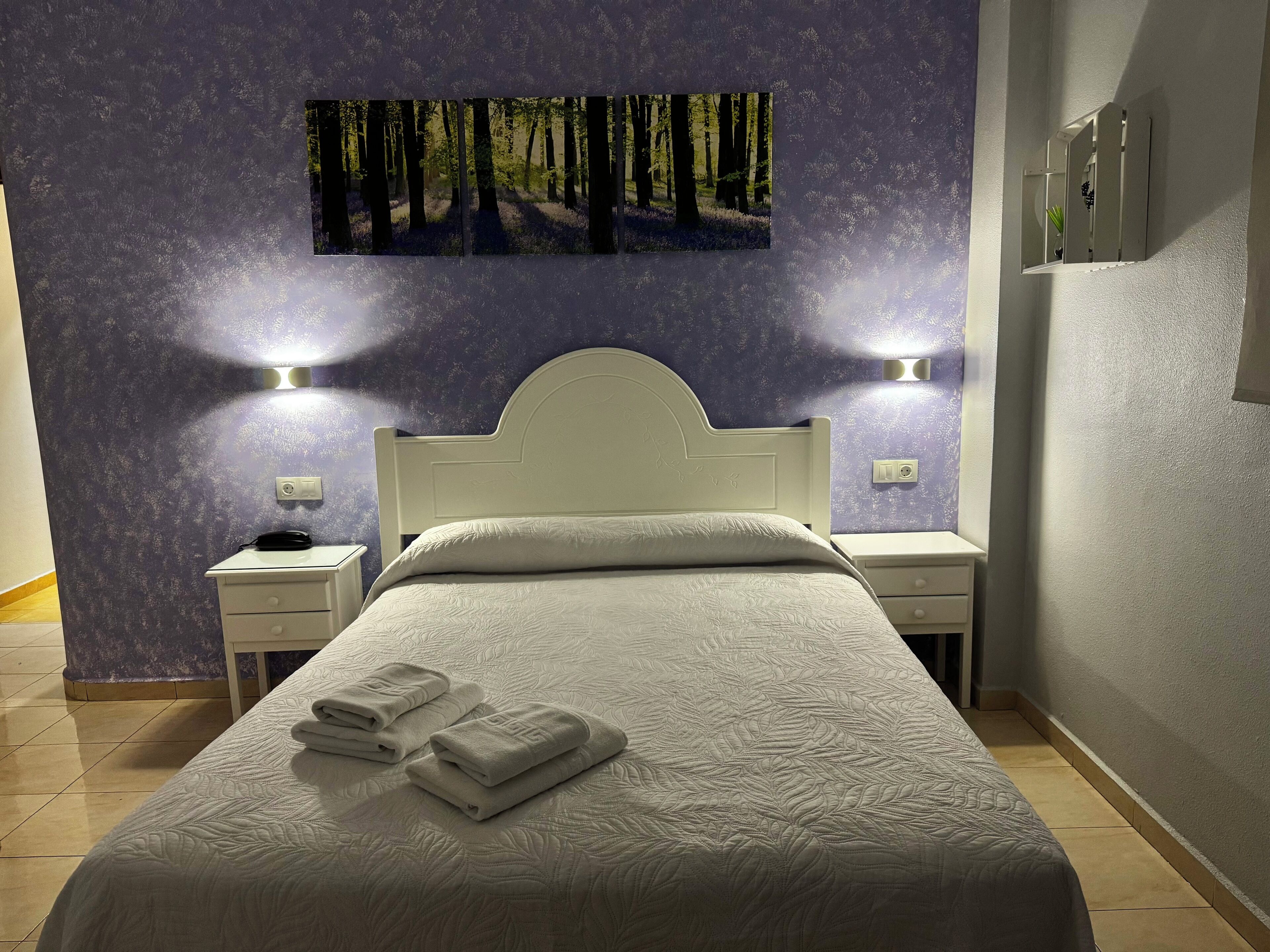 Standaard kamer | Een bureau, een laptopwerkplek, gratis wifi