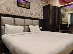 Free WiFi - Hotel Golden Crown (Varanasi)