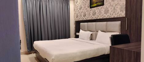 Deluxe Room | Free WiFi