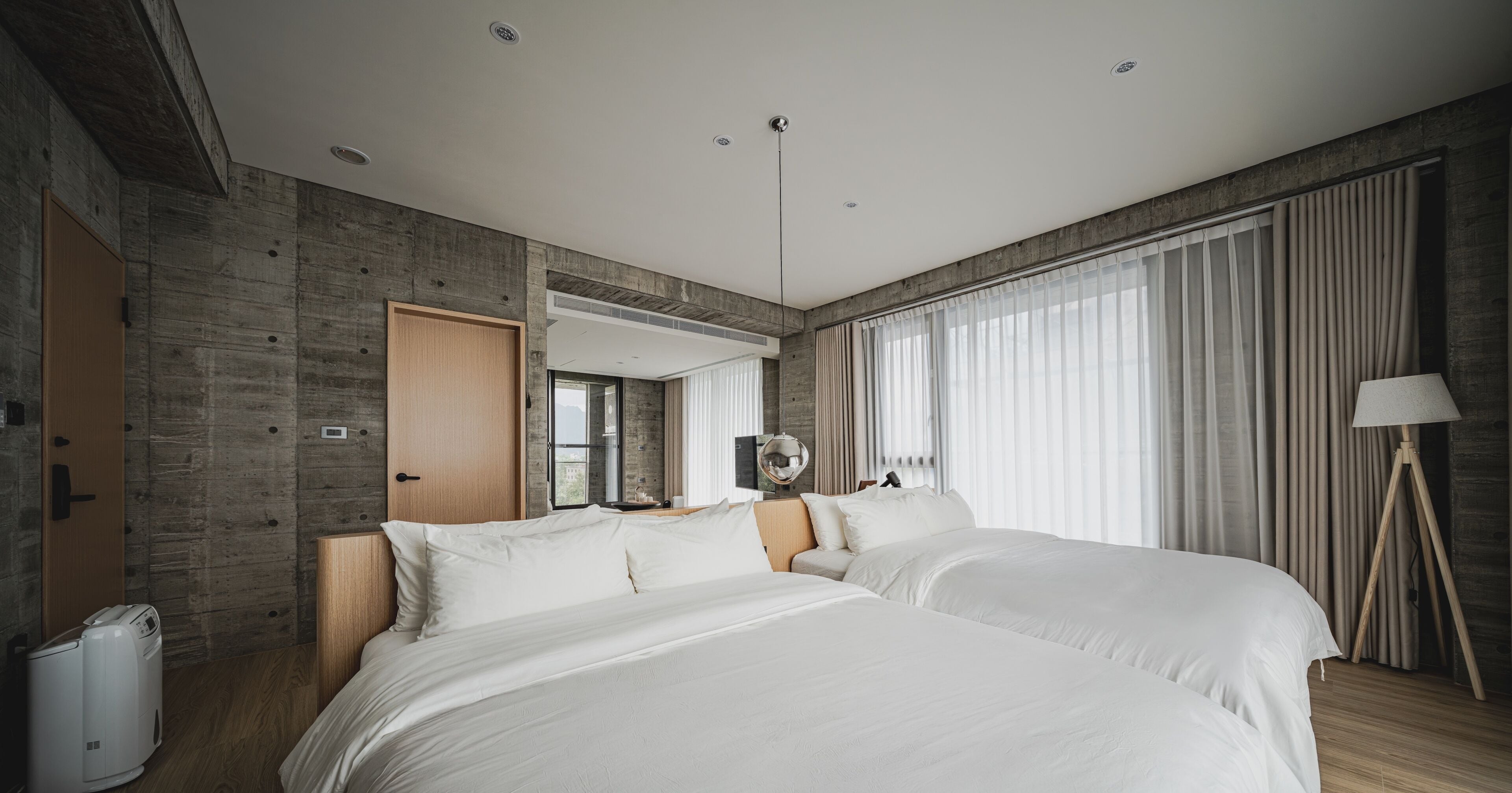 Luxury Quadruple Room | Desk, laptop workspace, blackout drapes, free WiFi