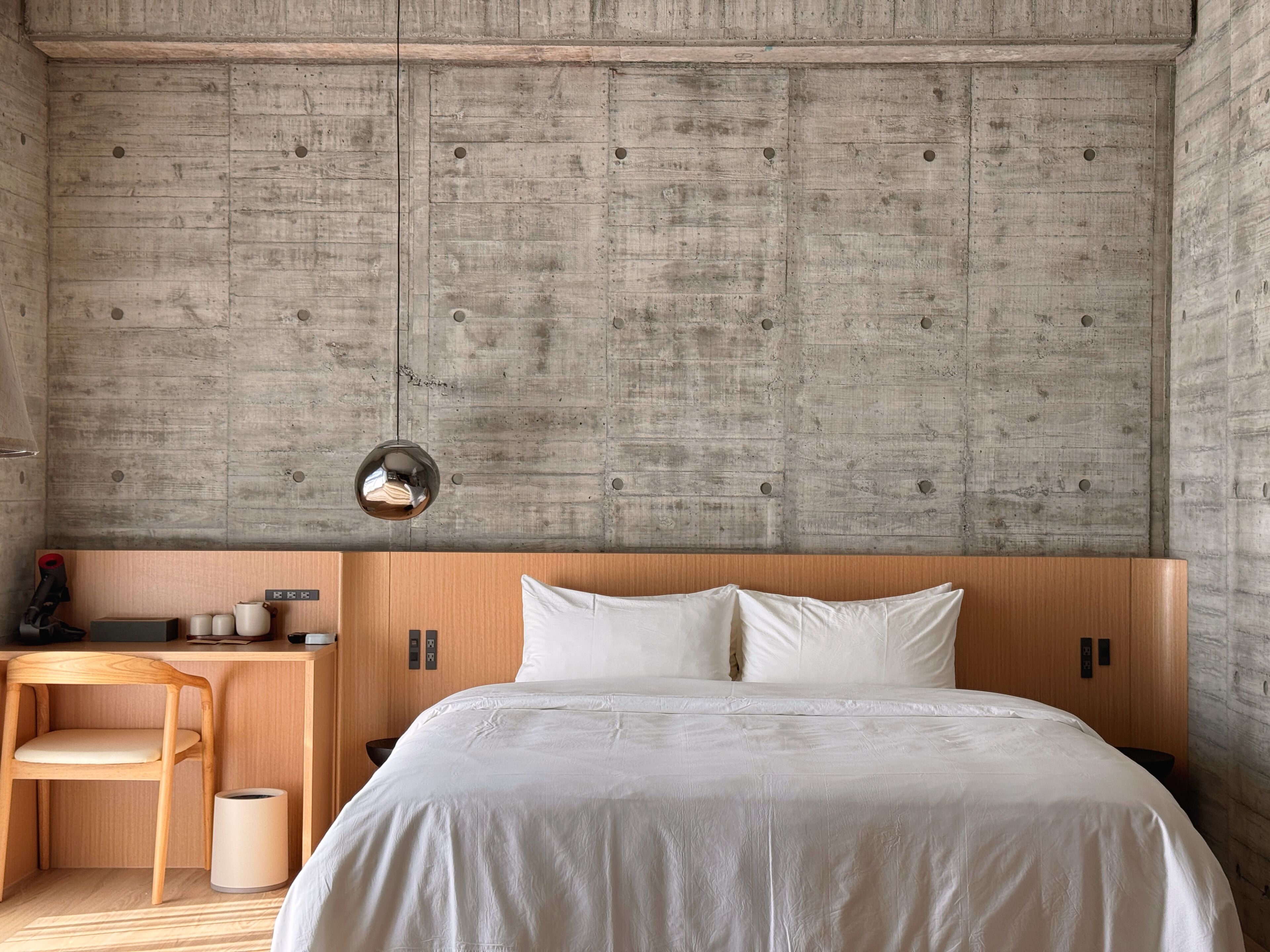 Escrivaninha, Wi-Fi de cortesia, roupa de cama