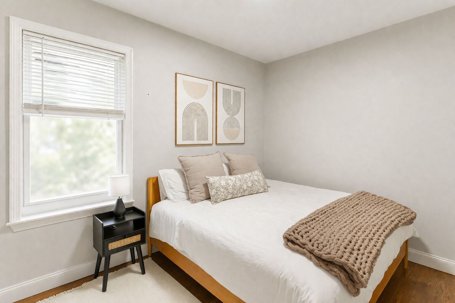 5 chambres, fer et planche à repasser, Wi-Fi, draps fournis