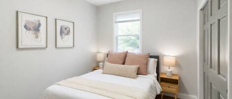 5 Schlafzimmer, Bügeleisen/Bügelbrett, WLAN, Bettwäsche