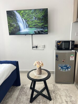 1 slaapkamer, een strijkplank/strijkijzer, wifi, beddengoed