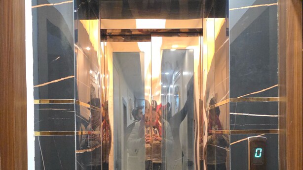 Lift - Hotel Shri Ji Palace (Haridwar)