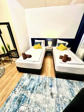 Room - BIG New 6Rms Boutique Flat City Center, KaDeWe, ZOO, Messe, 1A Location (Berlin)