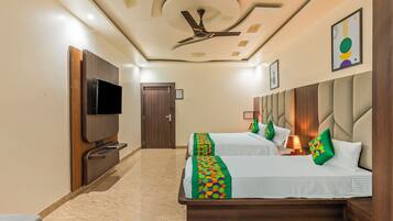 Premium Double Room | Desk, iron/ironing board