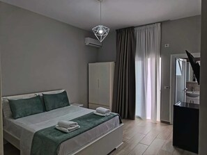 Quarto casal conforto | Quartos à prova de som, Wi-Fi de cortesia