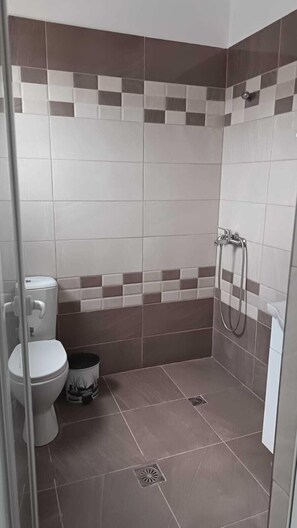 Comfort Double Room | Bilik Mandi