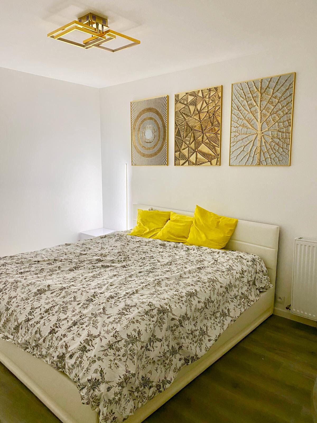 Fer et planche à repasser, accès Internet