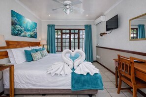 Laptop workspace, iron/ironing board, free WiFi - THE LINK GUEST LODGE (Kempton Park)