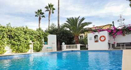 Bright PRIVADO apartment with sea view