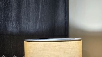 Classic Studio Suite | Free WiFi, bed sheets