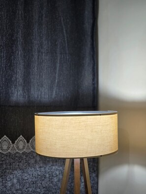 Suíte estúdio clássica | Wi-Fi de cortesia, roupa de cama