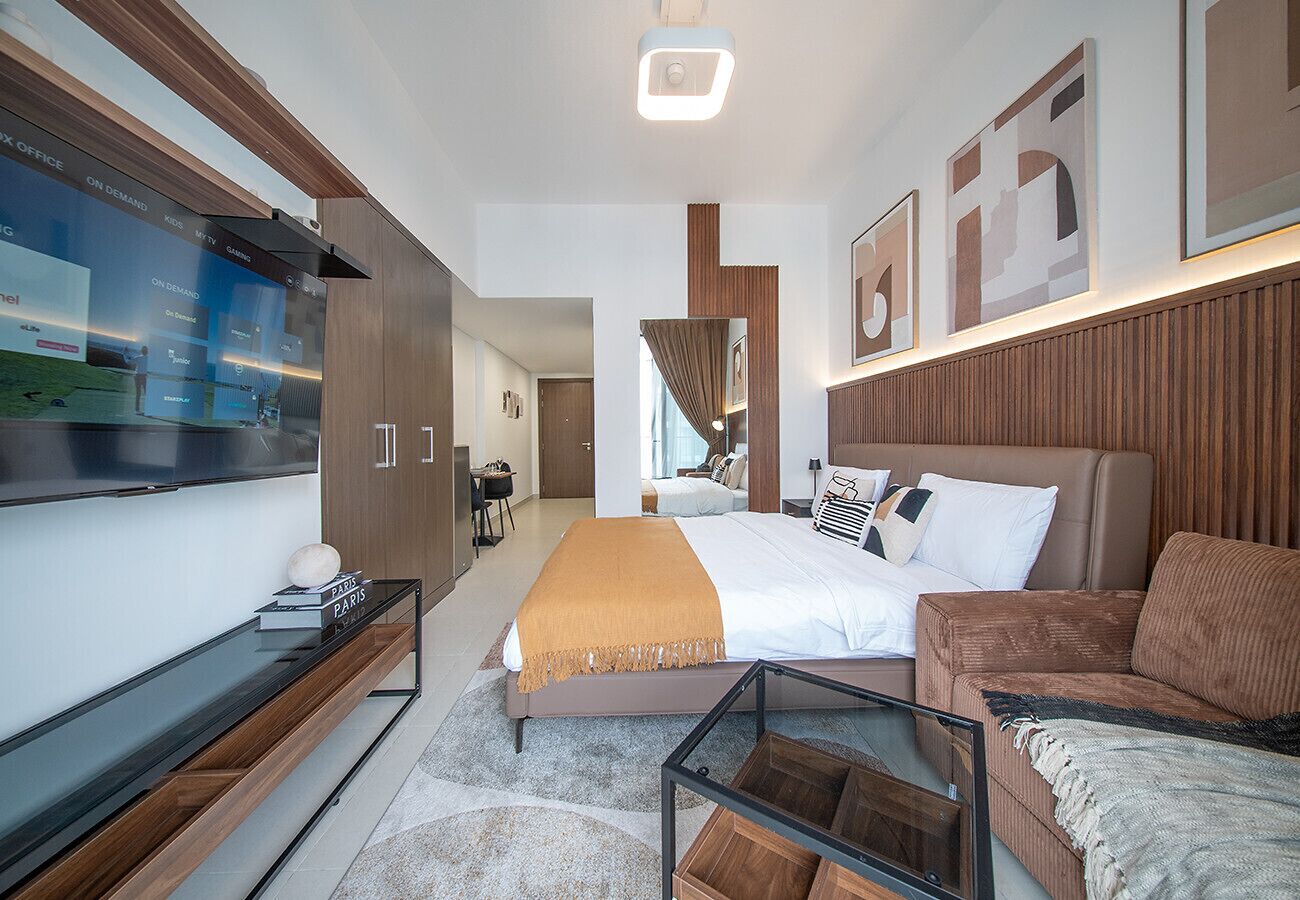 セーフティボックス (室内)、アイロン / アイロン台、WiFi (無料)、ベッドシーツ