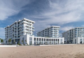 Exterior - Gorgeous Beachfront Studio in Blue Bay Walk (Ajmal Makan)