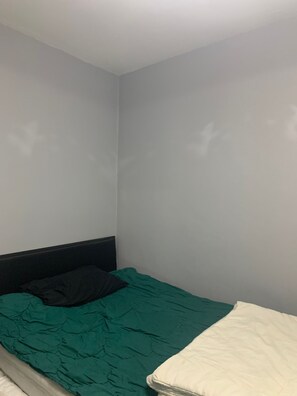 Shared Dormitory, 2 Bedrooms, Accessible | 6 bedrooms - Room-stunning 6 Bedroom Family Home in t (Birmingham)