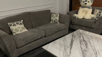 Shared Dormitory, 2 Bedrooms, Accessible | Living room