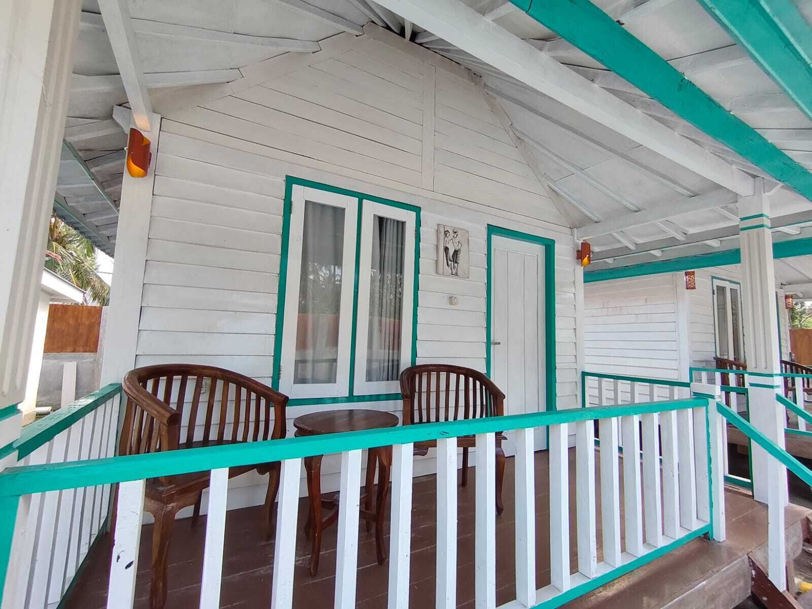 Basic Double Room, Air conditioning, Pool View | Terrace/patio