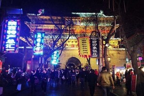 View from property - IU Hotel (Xi'an Zhonggulou Square) (Xi'an)