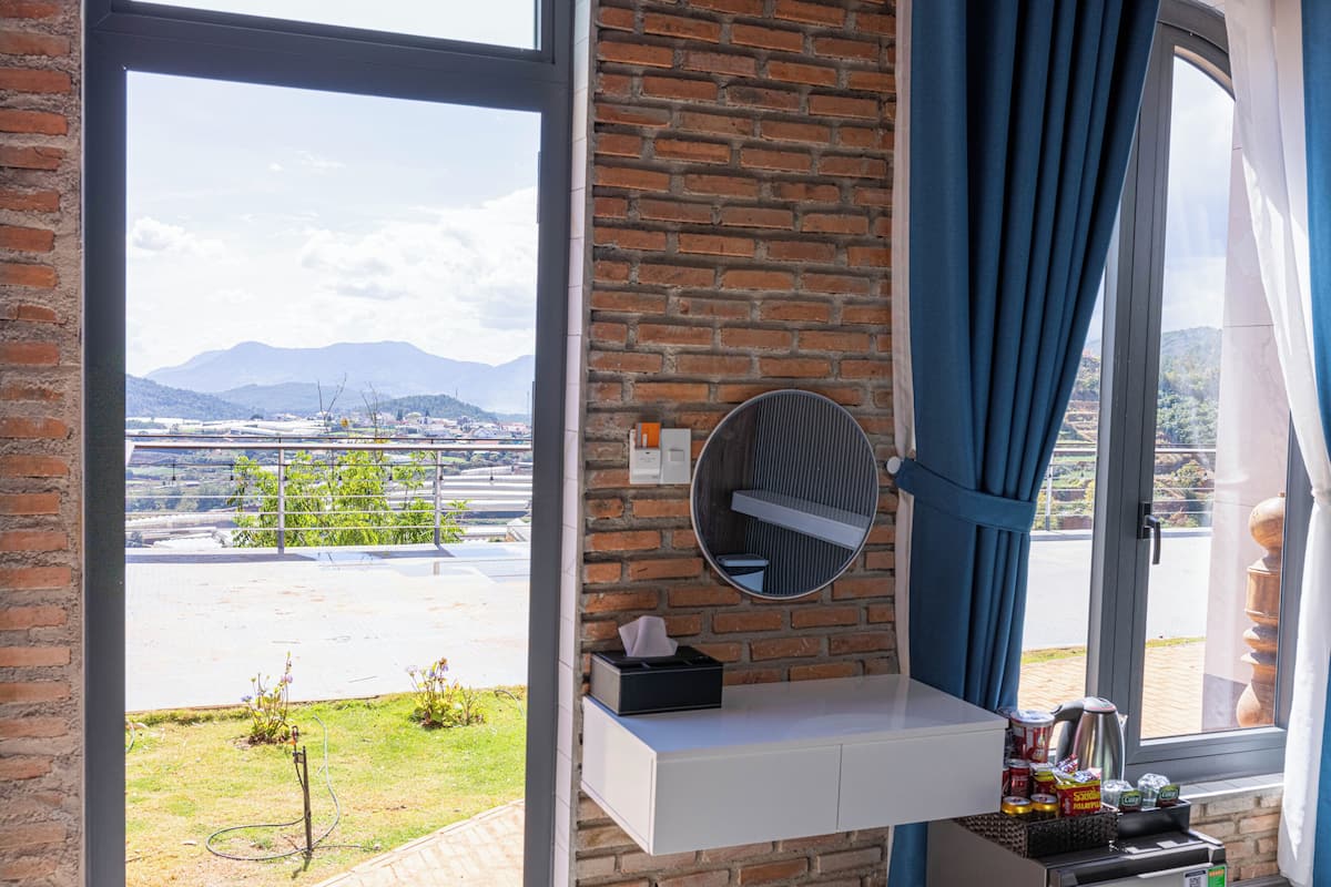 Standard Room | Blackout drapes, iron/ironing board, free WiFi