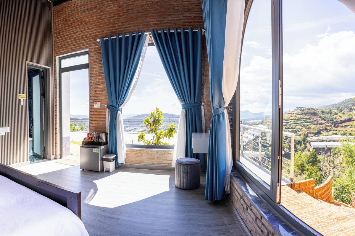 遮光窗簾/窗簾、熨斗/熨衫板、免費 Wi-Fi