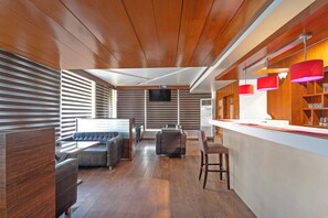 Bar (on property) - Treebo New Indraprastha (Chirayinkeezhu)