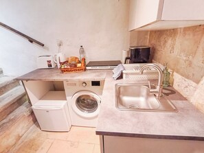 Stovetop - Historic 300-Year-Old Townhouse in Central Birgu, Vittoriosa (Birgu)