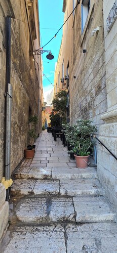 Historic 300 Years Townhouse in Birgu, Vittoriosa