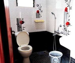 Bathroom - BGF RESIDENCY - COTTAGE (Coimbatore)