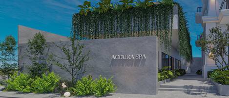 Body treatments, aromatherapy, deep-tissue massages, Swedish massages