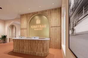 Interior - Chateau Kampot (Kampot)