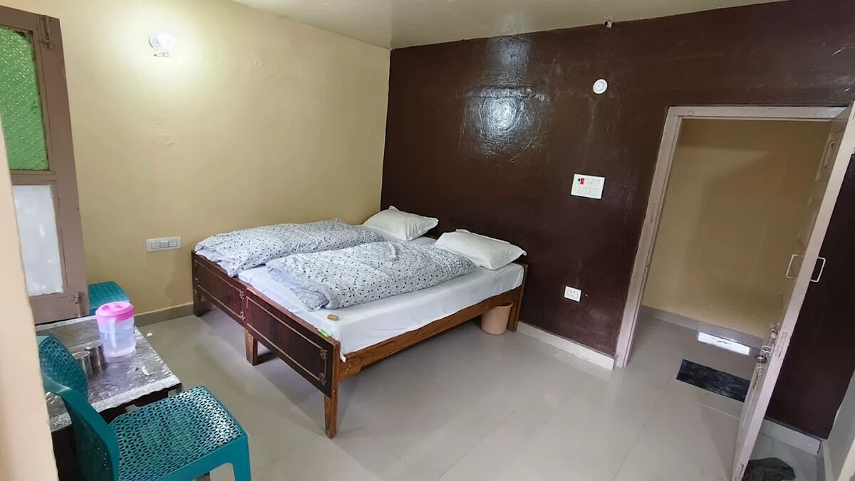 Double Room, Balcony | Desk, free WiFi
