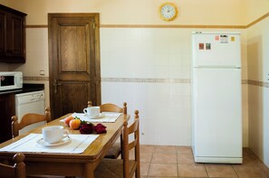 Dining - Ullastre Holiday home for 8 People near Portopetro with Pool in  Quiet Location (Porto Petro)