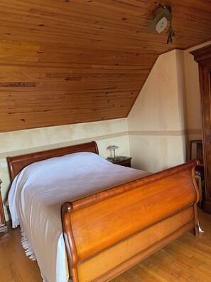2 habitaciones, tabla de planchar con plancha y wifi gratis 