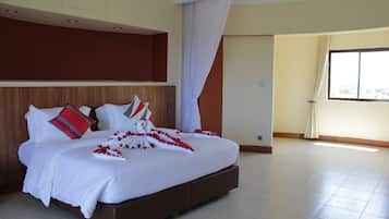 Executive Double or Twin Room, Park View | Premium bedding, desk, blackout drapes, rollaway beds