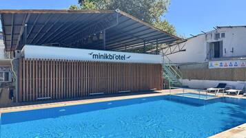 Seasonal outdoor pool