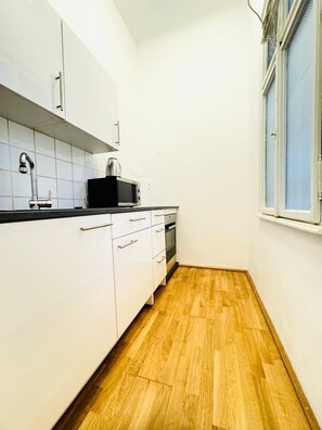 Basic-Apartment | Eigene Küche