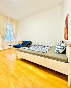 Basic Apartment - Affordable Stay Walk to Stadthalle (Vienna)