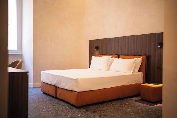 Standard Double or Twin Room | Free WiFi - DOMUS ANCONA (Rome)