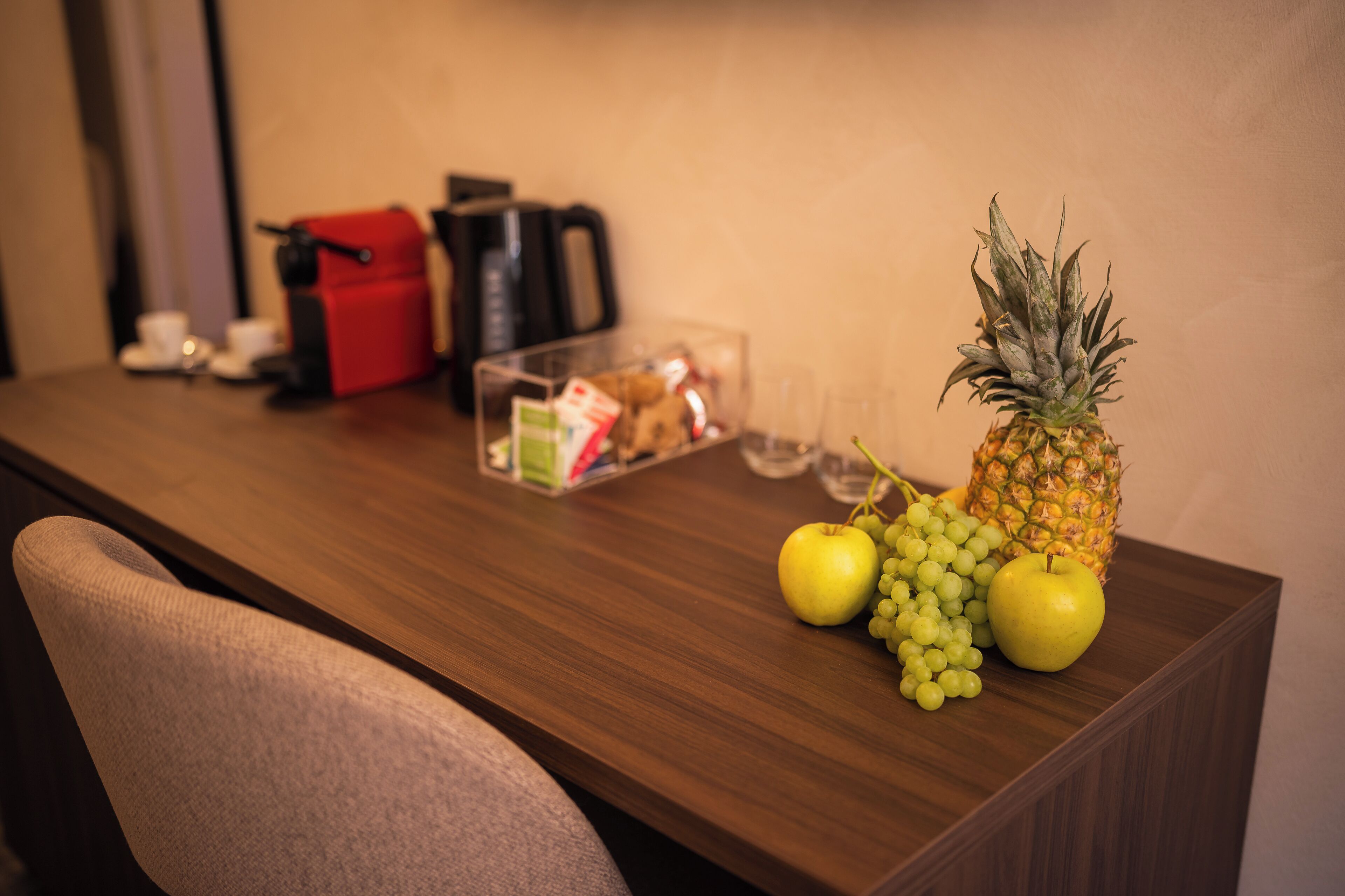 Standard Double Room Single Use | Food and drink