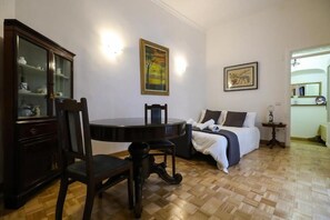 2 bedrooms, Internet, bed sheets - MAM'S HOUSE- Holiday House in the heart of Naples (Napoli)