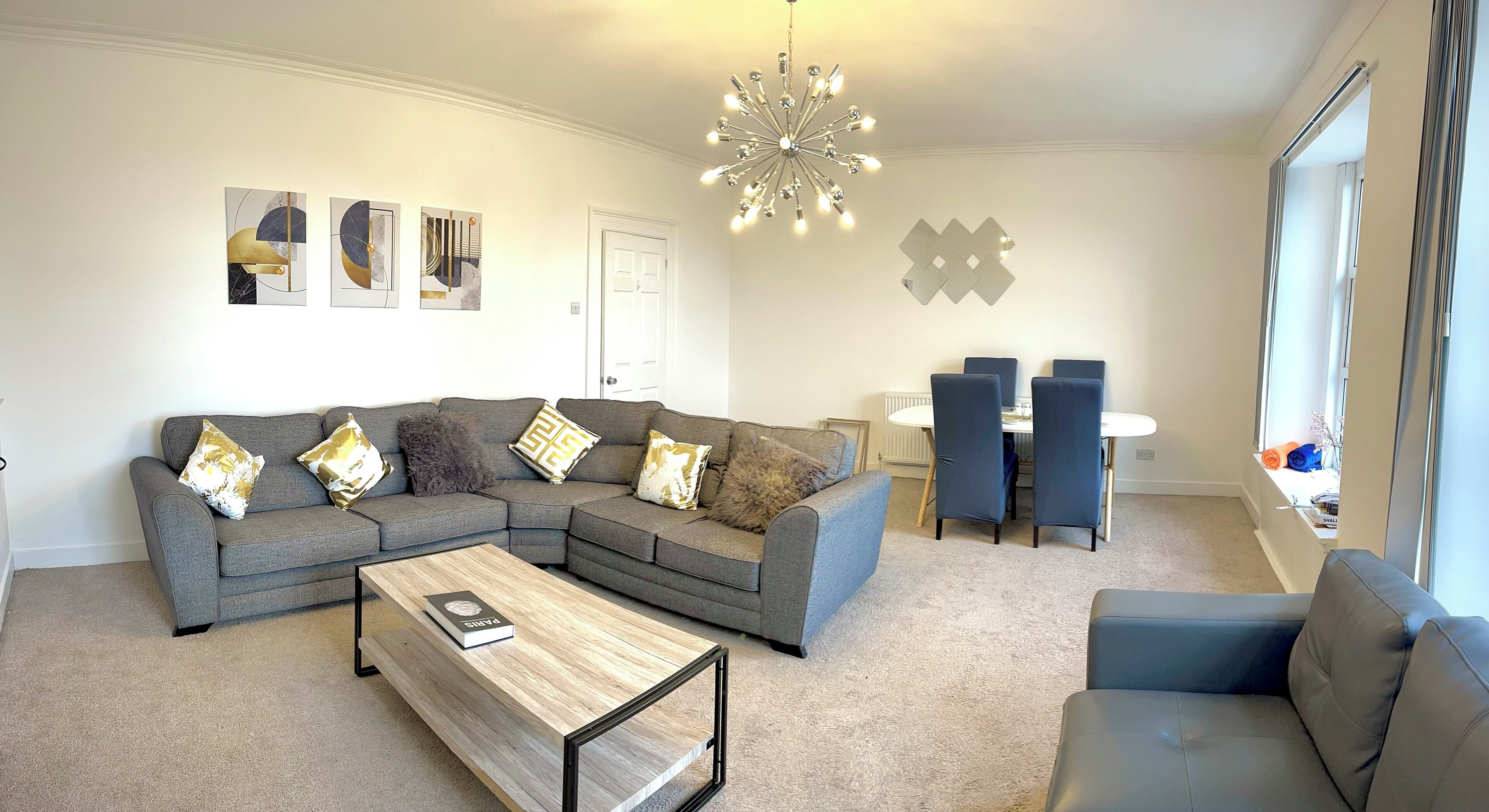 ห้องนั่งเล่น