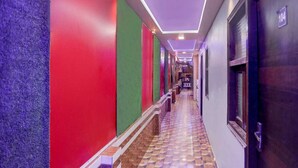 Unclassified image, 4 of 17, button - Hotel O Sector 18 Noida (Noida)