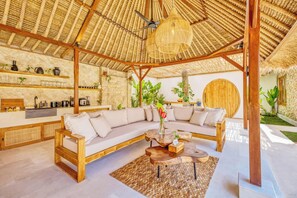 Interior - Villa Miami - Spacious Luxury 7BDR, Prime Location (Kecamatan Kuta)