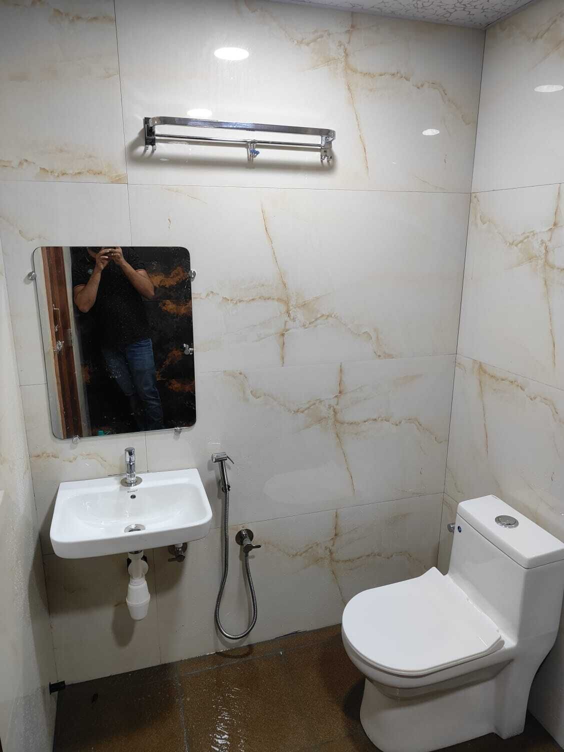 Deluxe Double Room, Balcony | Bathroom