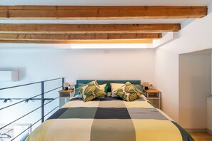 1 bedroom, desk, WiFi, bed sheets - Modern Loft - Rho Fiera & San Siro - Milan (Milano)