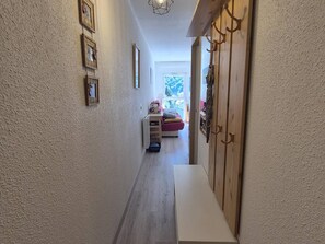 Interior - Cozy apartment in Cauterets with parking and wifi (Cauterets)