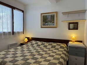 1 bedroom