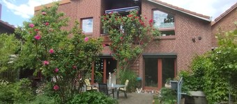 Beautiful 3 room trade fair apartment